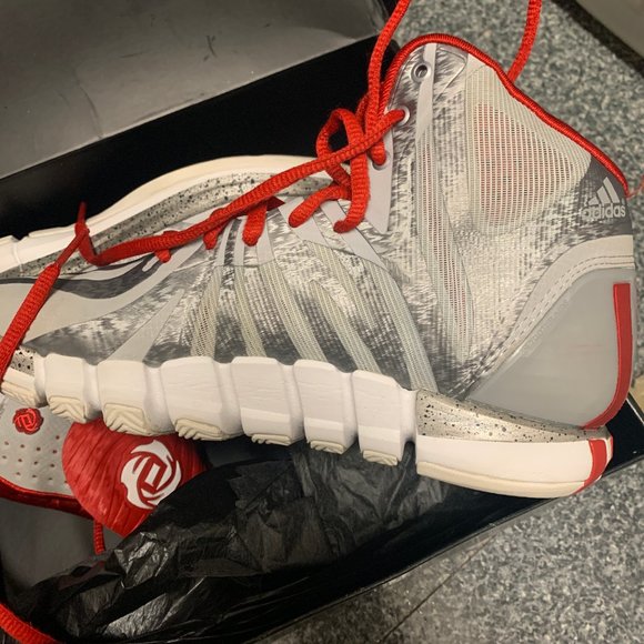 Adidas: Derrick Rose - Picture 2 of 2